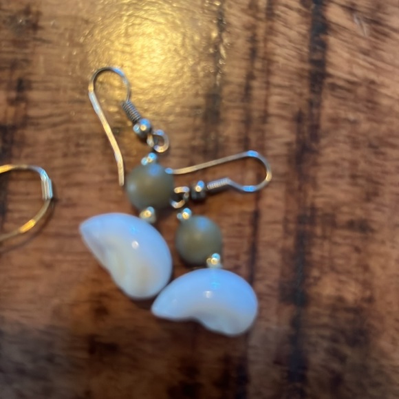 Earring lot of 2 dangling earrings - Picture 3 of 3